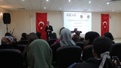 Öğrenciler, Türkçeyi doğru kullanarak etkili iletişim becerilerini geliştirecekler.