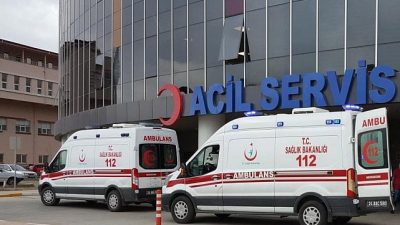 Erzincan’da meydana gelen trafik kazasında 3 kişi öldü, 2 kişi