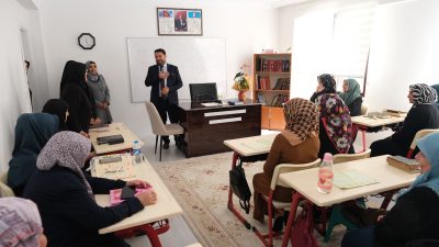 Erzincan İl Müftüsü İsmail Fakirullahoğlu, Müftü Yardımcısı Gülay Demirci ile