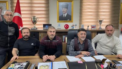 Erzincanspor Kulüp Başkanı Ömer Akyürek, yönetim kurulu üyeleriyle birlikte Anagold