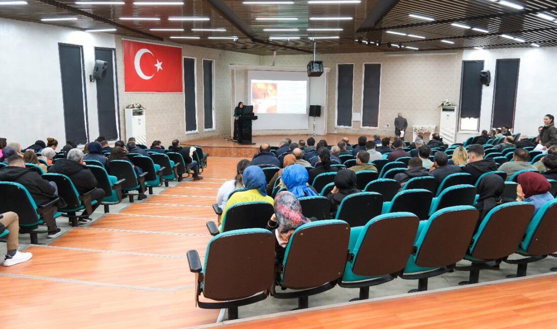 Erzincan Belediyesi personele yönelik düzenli olarak, İnsan Kaynakları ve Eğitim