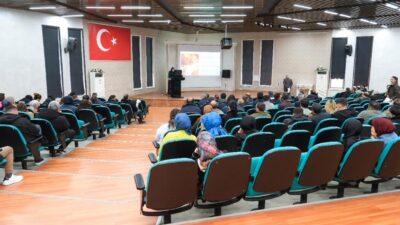 Erzincan Belediyesi personele yönelik düzenli olarak, İnsan Kaynakları ve Eğitim