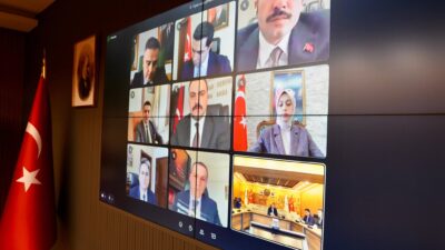 Erzincan Valisi Hamza Aydoğdu başkanlığında, vali yardımcıları ile ilçe kaymakamlarının