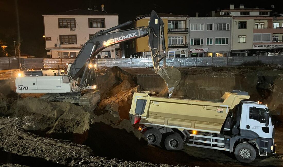 Erzincan Merkez Çarşısı Kentsel Dönüşüm Projesi kapsamında 1’nci etapta yıkım