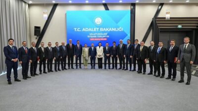 K Parti Erzincan Milletvekili Süleyman Karaman, milletvekilleriyle birlikte Adalet Bakanı