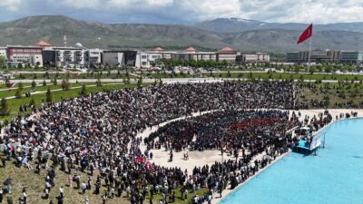 Erzincan Binali Yıldırım Üniversitesi (EBYÜ), 2024-2025 akademik yılı mezunlarını düzenlenen