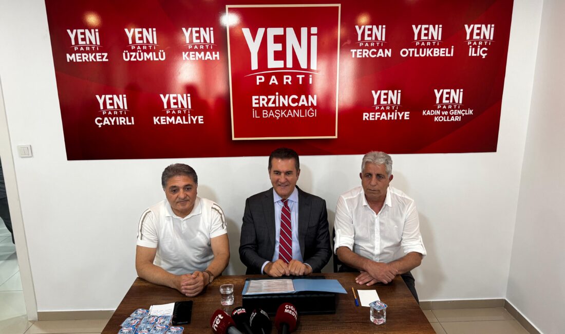 Yeni Parti Erzincan Milletvekili Mustafa Sarıgül, Erzincan’da düzenlediği basın toplantısında