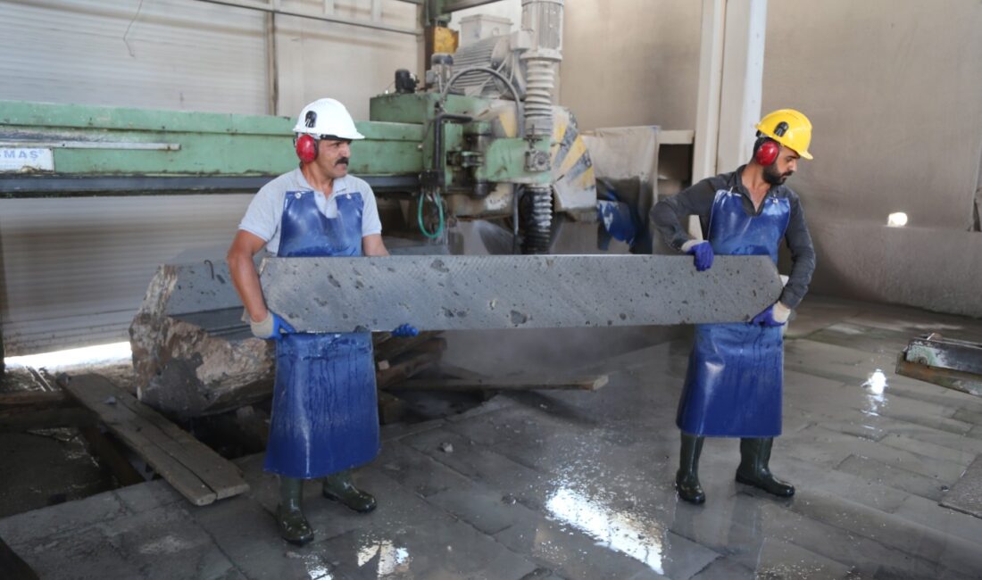 Erzincan Belediyesi, dayanıklılığıyla öne çıkan ve 100 yılı aşkın süre
