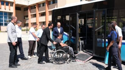 Erzincan’da engelli bireyler ile hareket kısıtlılığı bulunan vatandaşların toplu taşıma