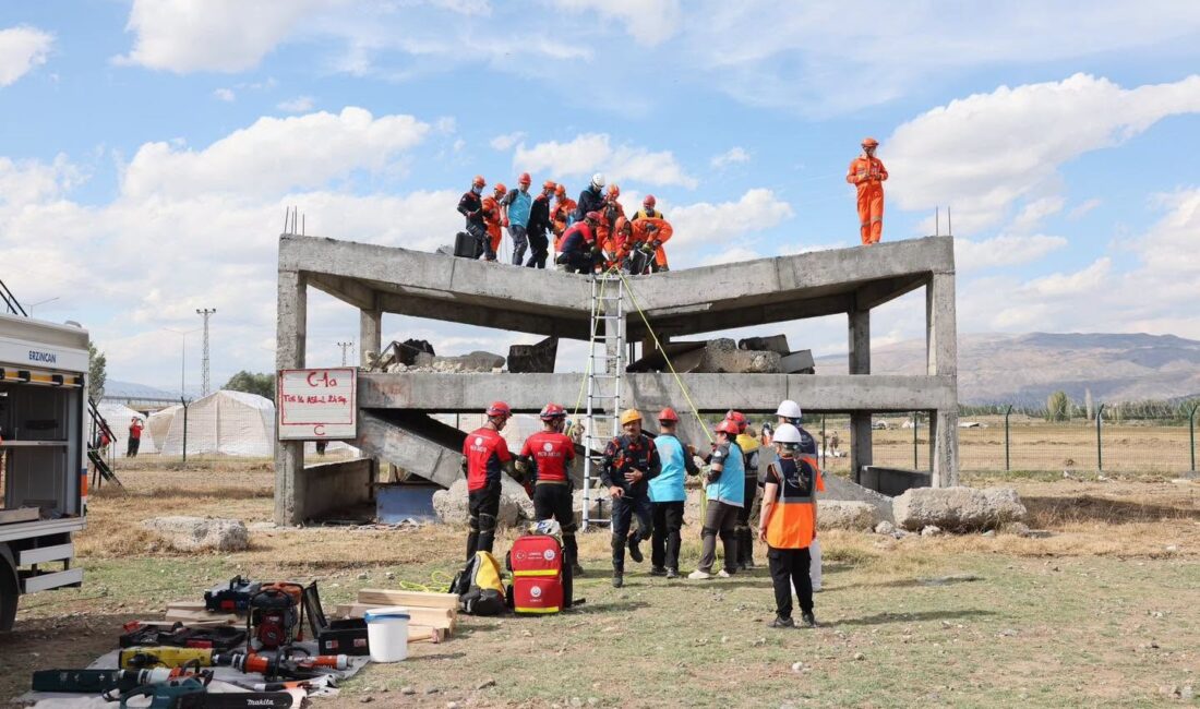 Erzincan’da olası deprem ve afetlere hazırlık amacıyla düzenlenen bölge düzeyi